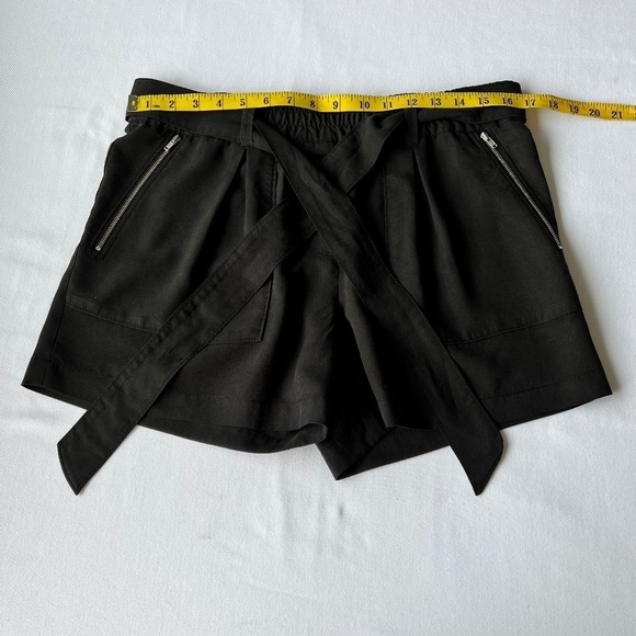 Sundance Melina belted shorts with exposed zipper pockets - Picture 3 of 9